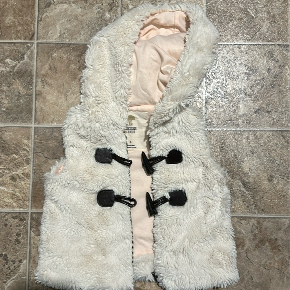 Tucker & Tate zip vest